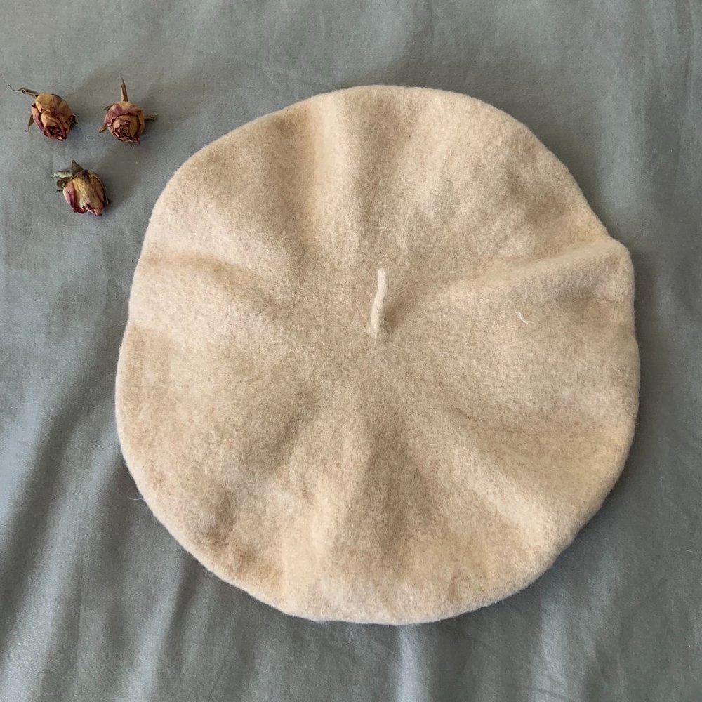 Handmade Wool Beige Beret Hat, Thrifted Winter Cap, French Hat, Painter Beret
